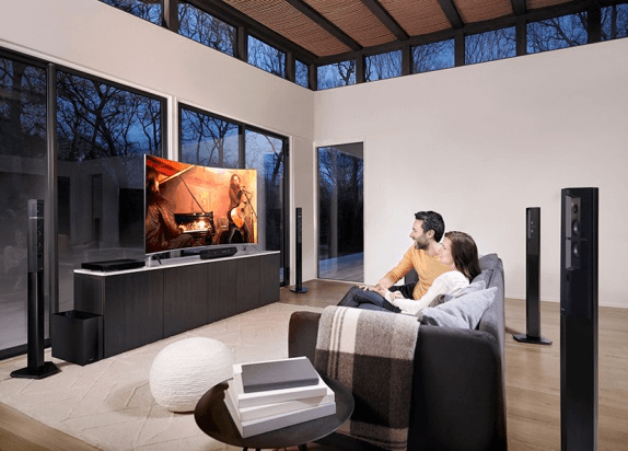 Ambiente com home theater premium para assistir filmes com qualidade de cinema em casa